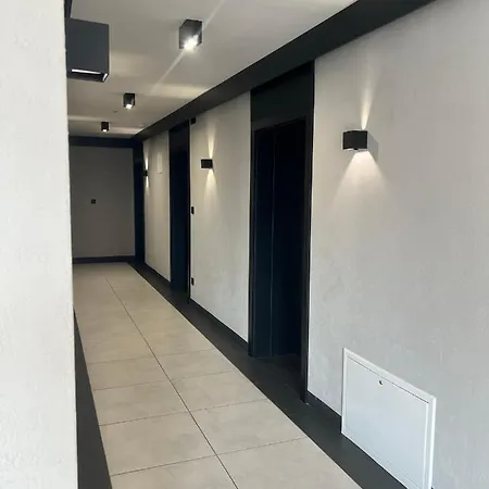 Ambiente Apartment *